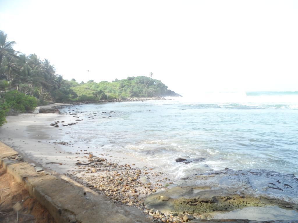Appartamento Gold Ocean House Dikwella Esterno foto