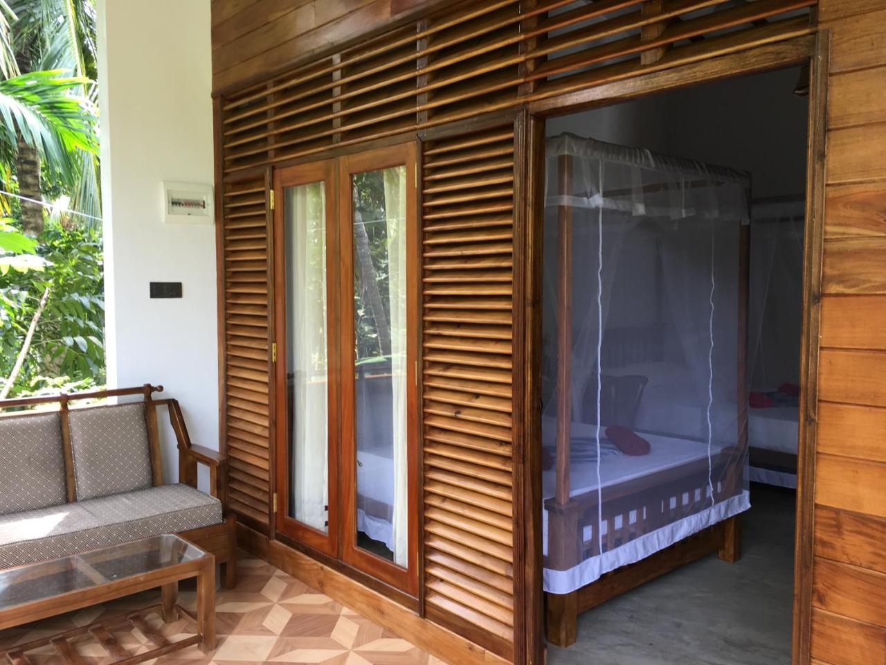 Appartamento Gold Ocean House Dikwella Esterno foto